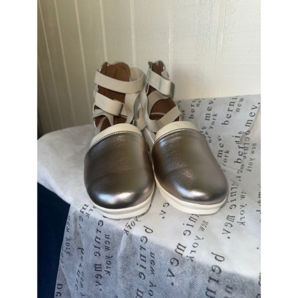 Bernie Mev New York Metallic Pewter Elastic Strap Platform Sandals Size 41 - Picture 4 of 7